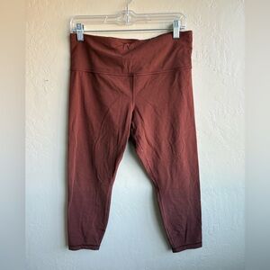 Athleta Ultra High Rise Elation 7/8 Leggings - size LP short